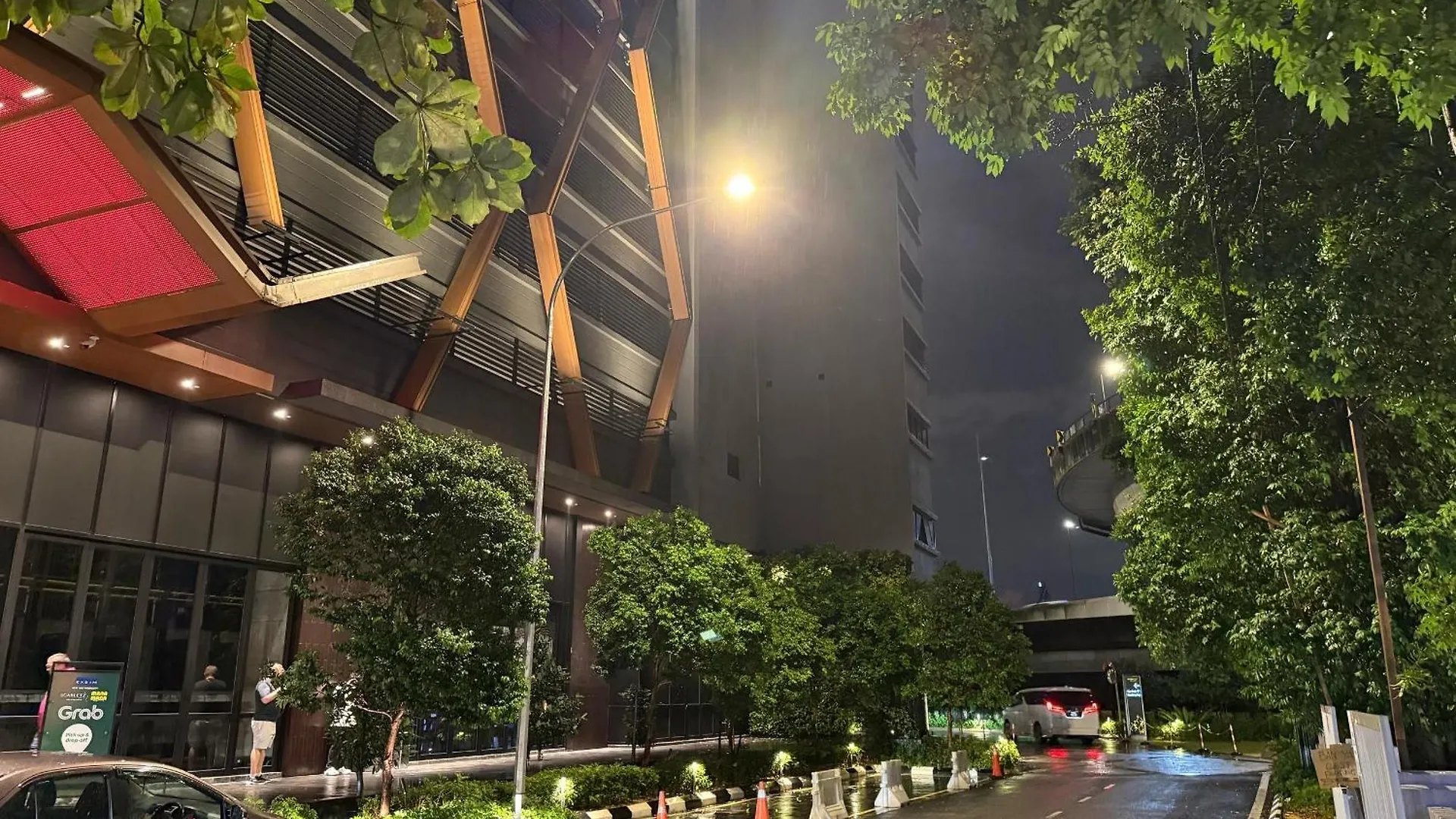 Hotel Scarletz Suites Klcc By Taheeens Kuala Lumpur