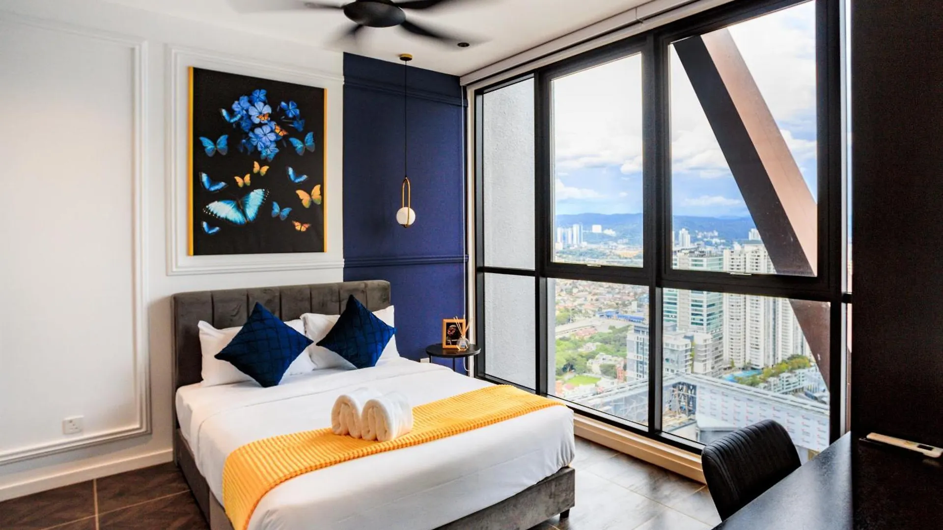 מלון קואלה לומפור Scarletz Suites Klcc By Taheeens