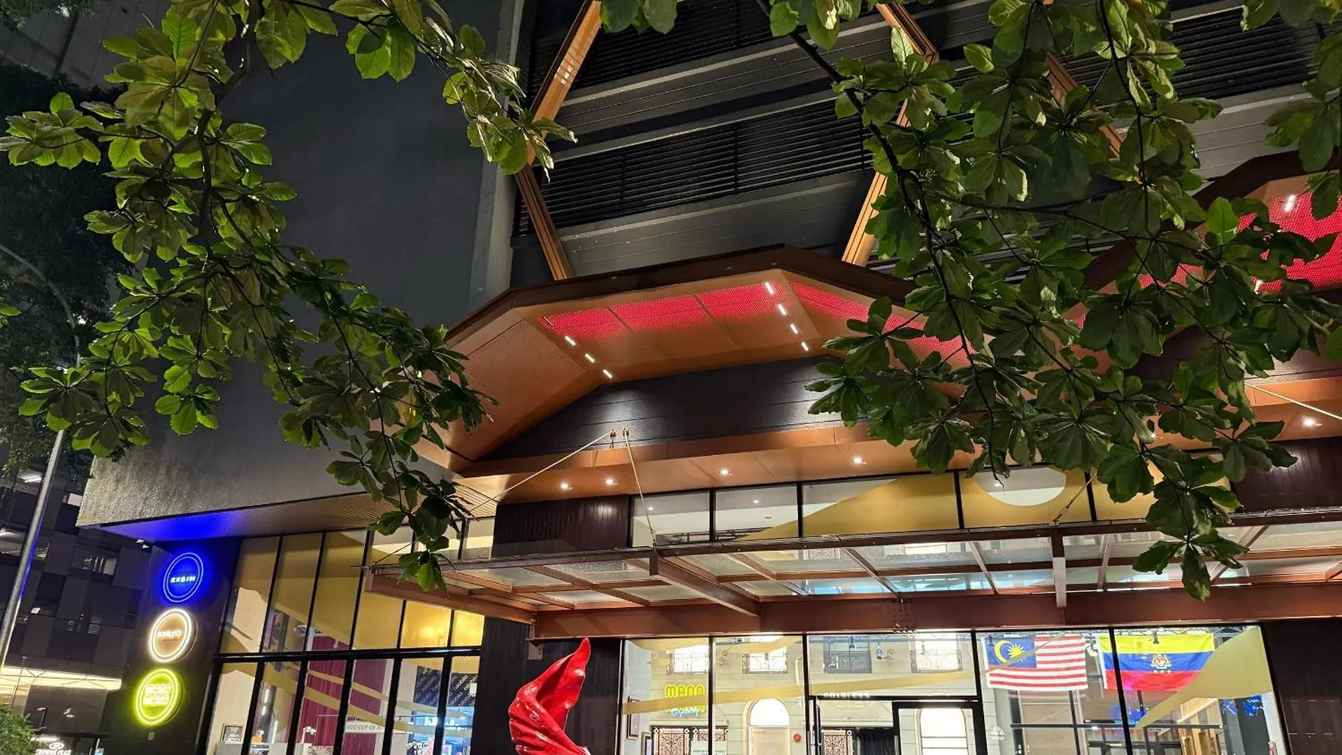 מלון קואלה לומפור Scarletz Suites Klcc By Taheeens
