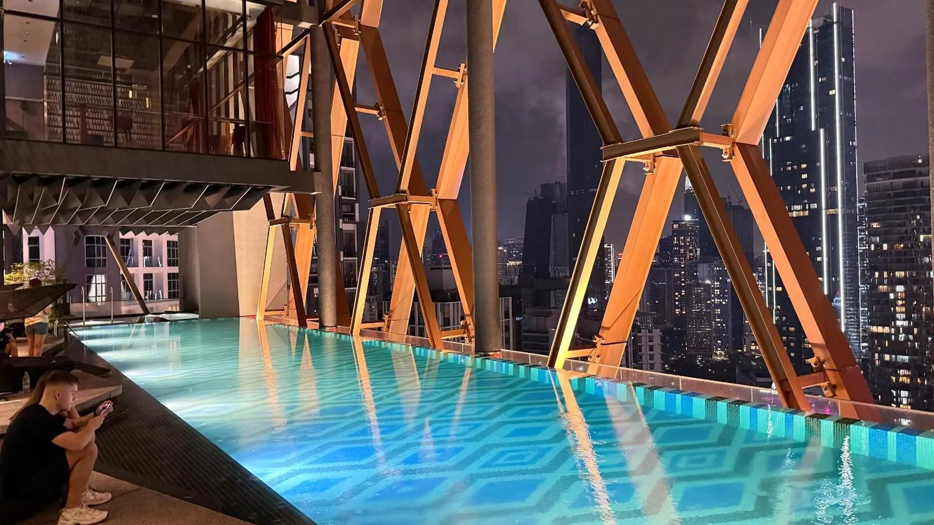 קואלה לומפור Scarletz Suites Klcc By Taheeens 5*, קואלה לומפור מלזיה